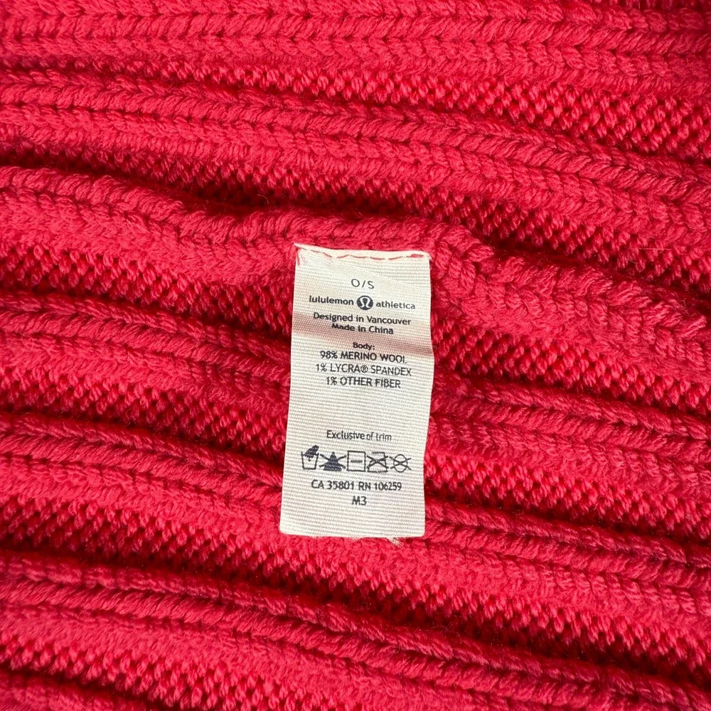 Lululemon Blissed Out‎ Toque Hat Pink Boom Juice Merino Wool Soft